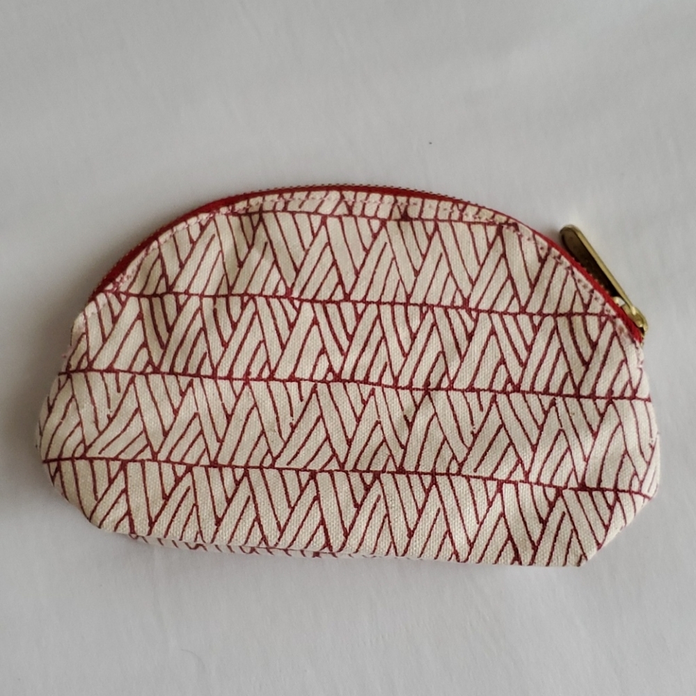 FEED Red Coin Zippered Purse - Picture 3 of 5